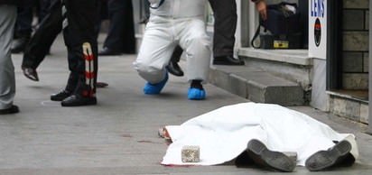 AGOS GAZETESİ GENEL YAYIN YÖNETMENİ GAZETECİ HRANT DİNK UĞRADIĞI SİLAHLI SALDIRIDA YAŞAMINI YİTİRDİ
