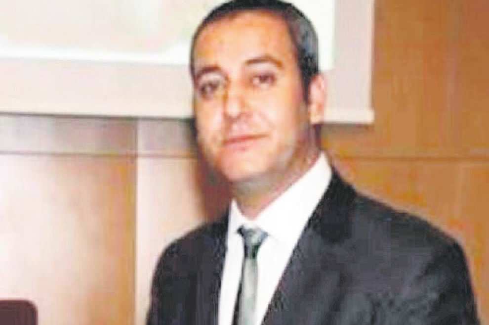 Belediye Başkan Yardımcısı <b>Mehmet Tuncer</b>, kafa attığı öğretmenin burnunu ... - 1448483525027
