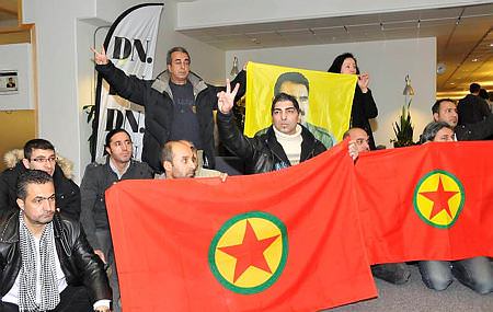 PKK'lı hainler Avrupa'da terör estirdi