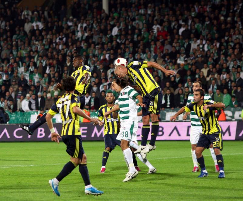 Bursaspor-Fenerbahçe Spor Toto Süper Lig Karşılaşması