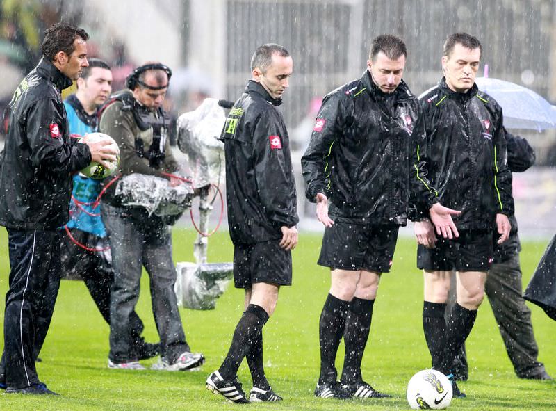 Dev derbi ertelendi!