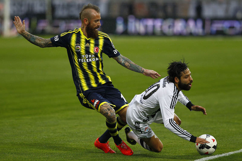 Dev derbi Twitter’ı salladı