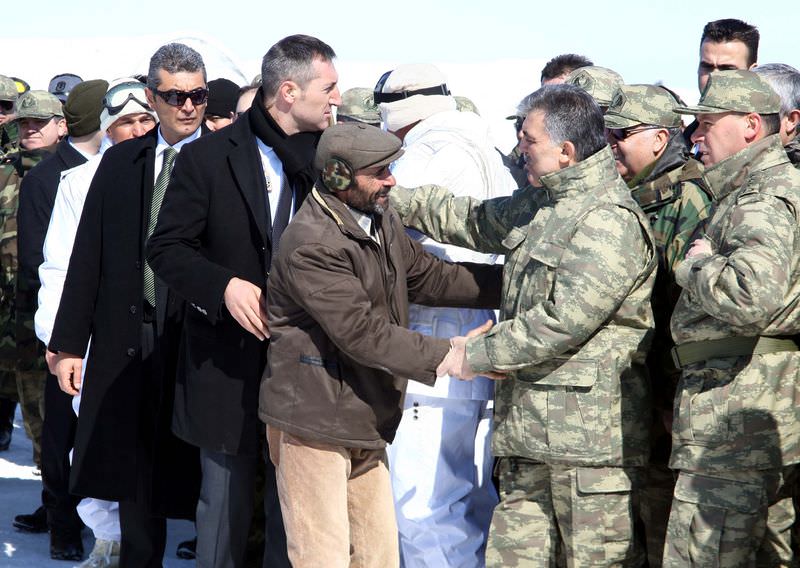 Cumhurbaşkanı Gül kış tatbikatında