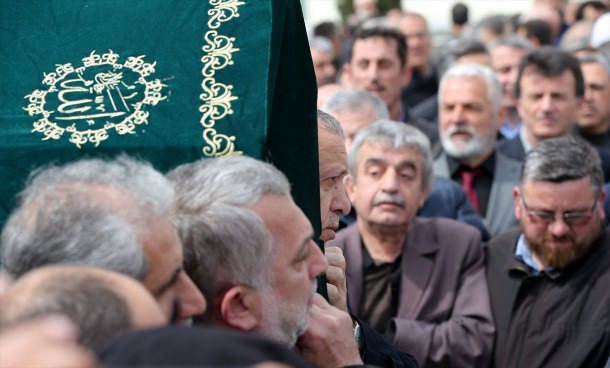 Erdoğan cenaze namazına katıldı