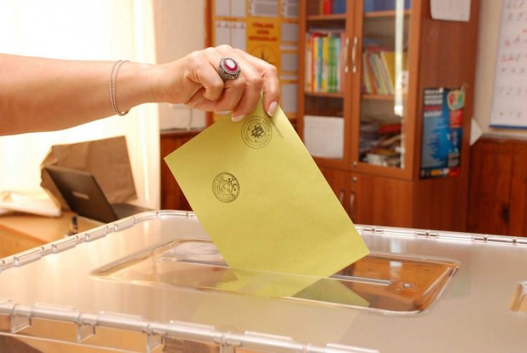 İşte referanduma 3 kala son anket