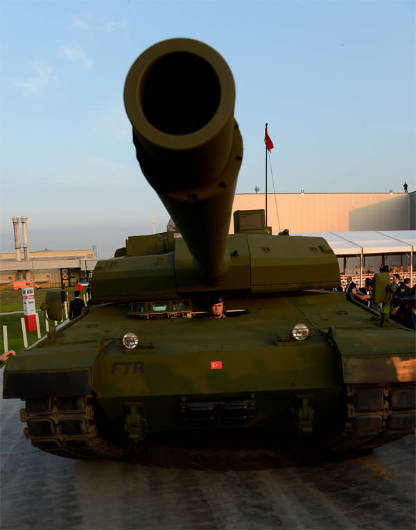 Milli Tank Altay Tanıtıldı