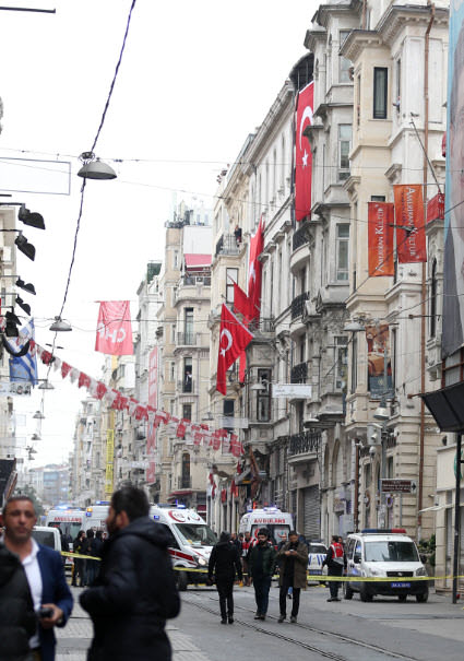 Patlama sonrası İstiklal Caddesi’nden ilk görüntüler